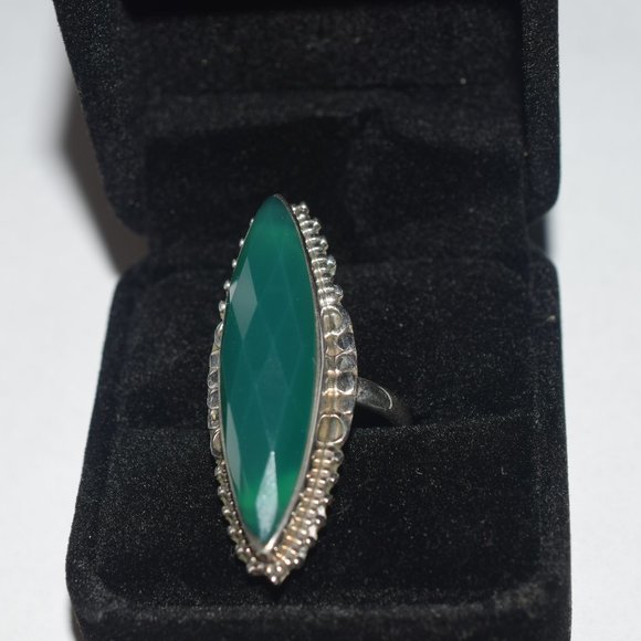 Handmade Sterling Silver Green Onyx Ring and Earrings Set - Picture 3 of 9